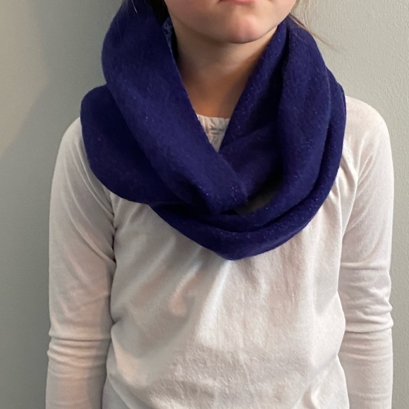 Reversible Infinity Scarf - Picture 3 of 8